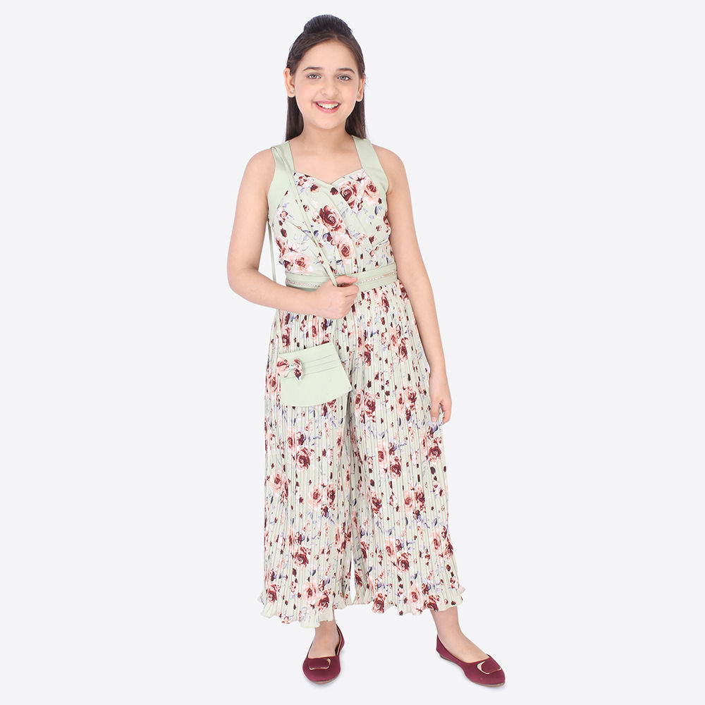 

features material polyester the actual product may differ slightly in