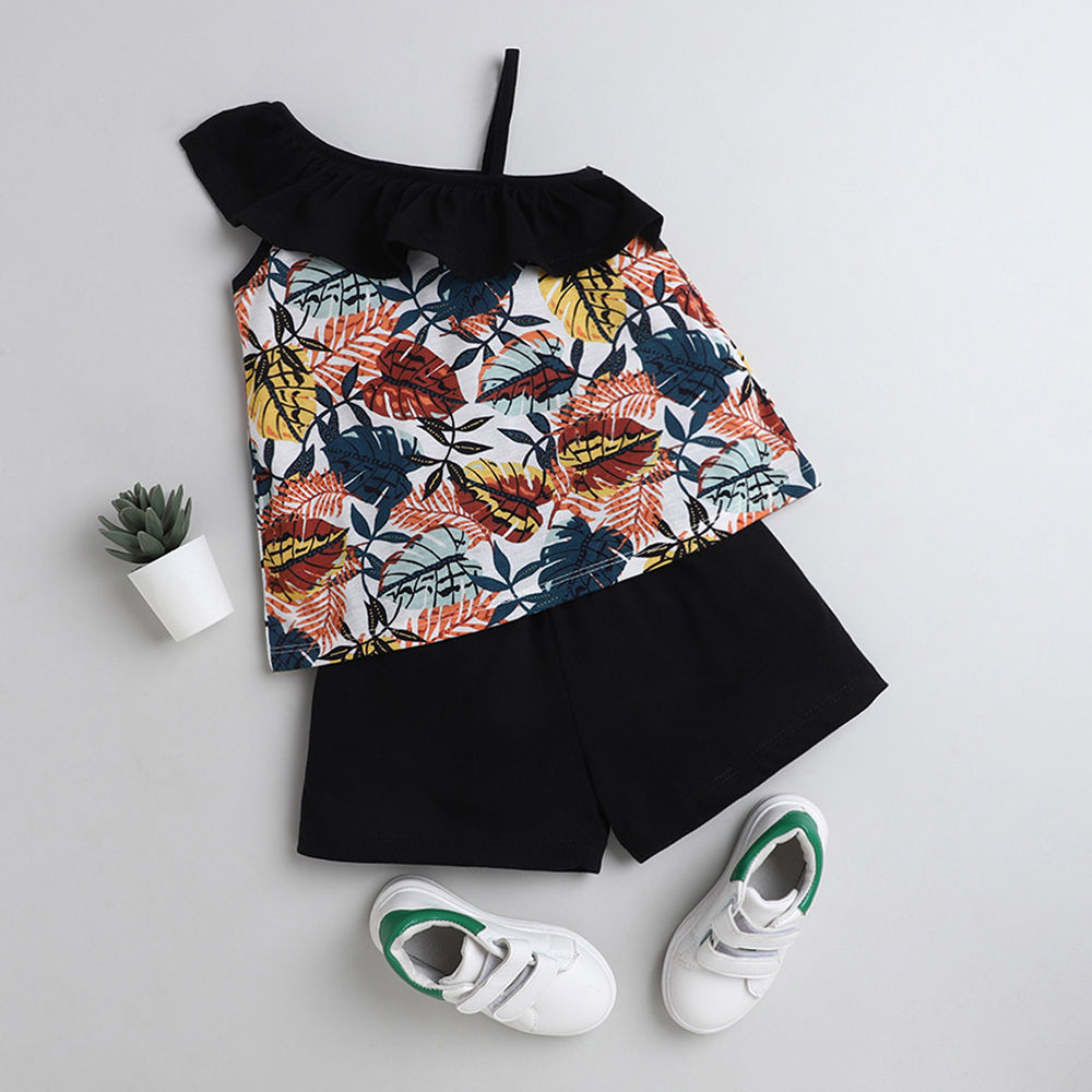 

features material 100 polyester fit type slim the actual product