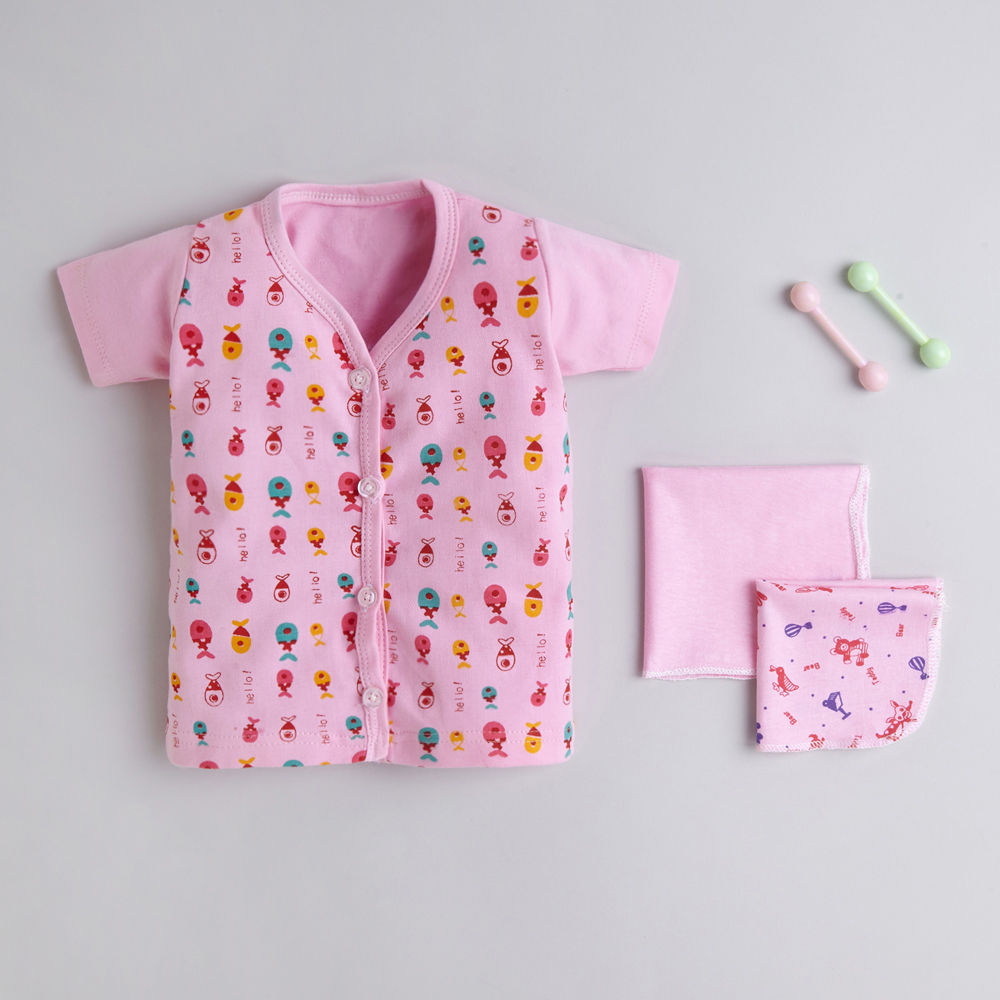 

love baby shower hamper is a perfect gift for new
