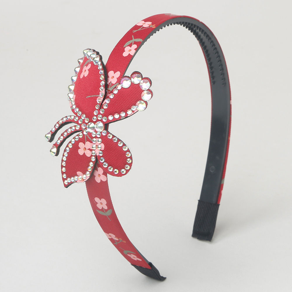 

dress your little girl in this lovely accessories and make