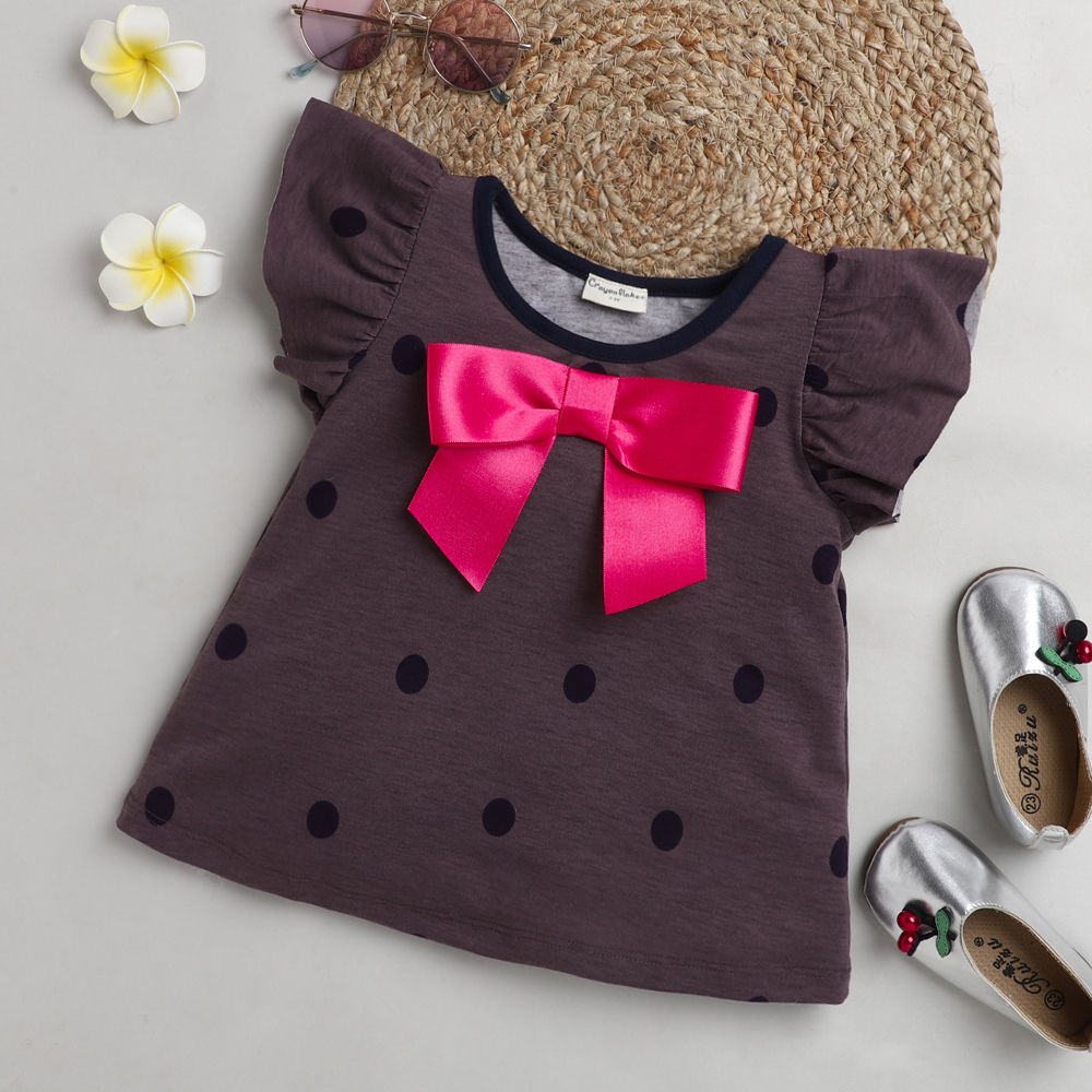 

features material 100 polyester the actual product may differ slightly