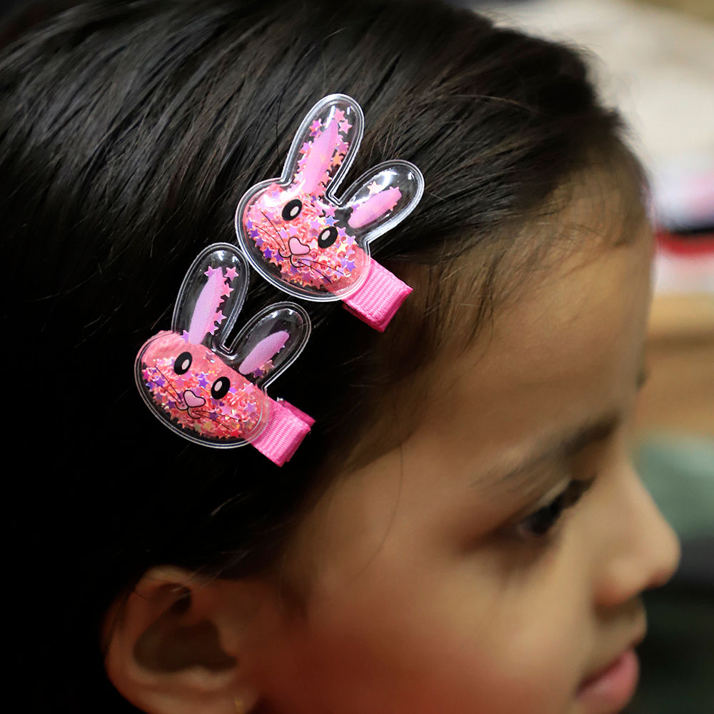 

pink bunny clip