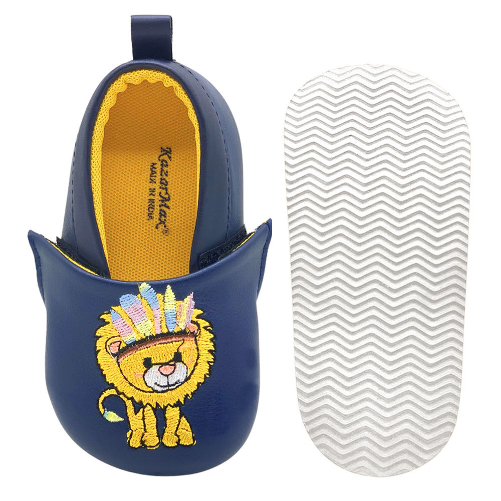 

kazarmax introduces it s brand new line of baby booties
