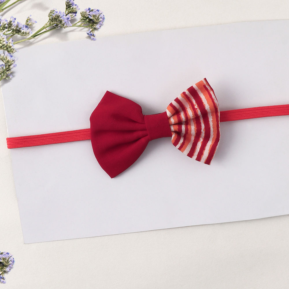 

each bow measures approximately 2 inches x 3” and is