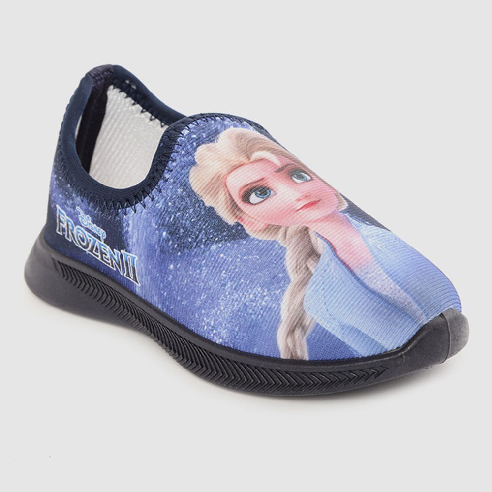 

features upper material lycra sole material pvc the actual product