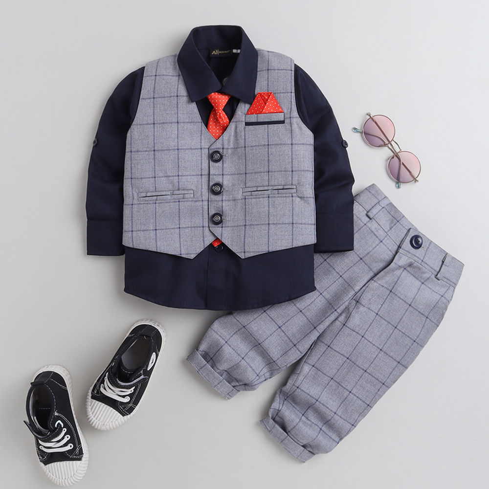 

features material cotton blend fit type regular the actual product