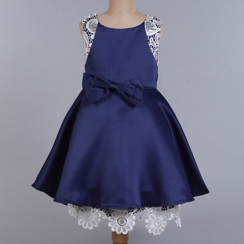 

your little girl will love to flaunt her beauty and