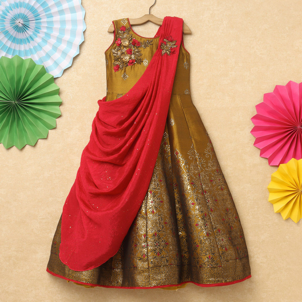 

features material polyester the actual product may differ slightly in