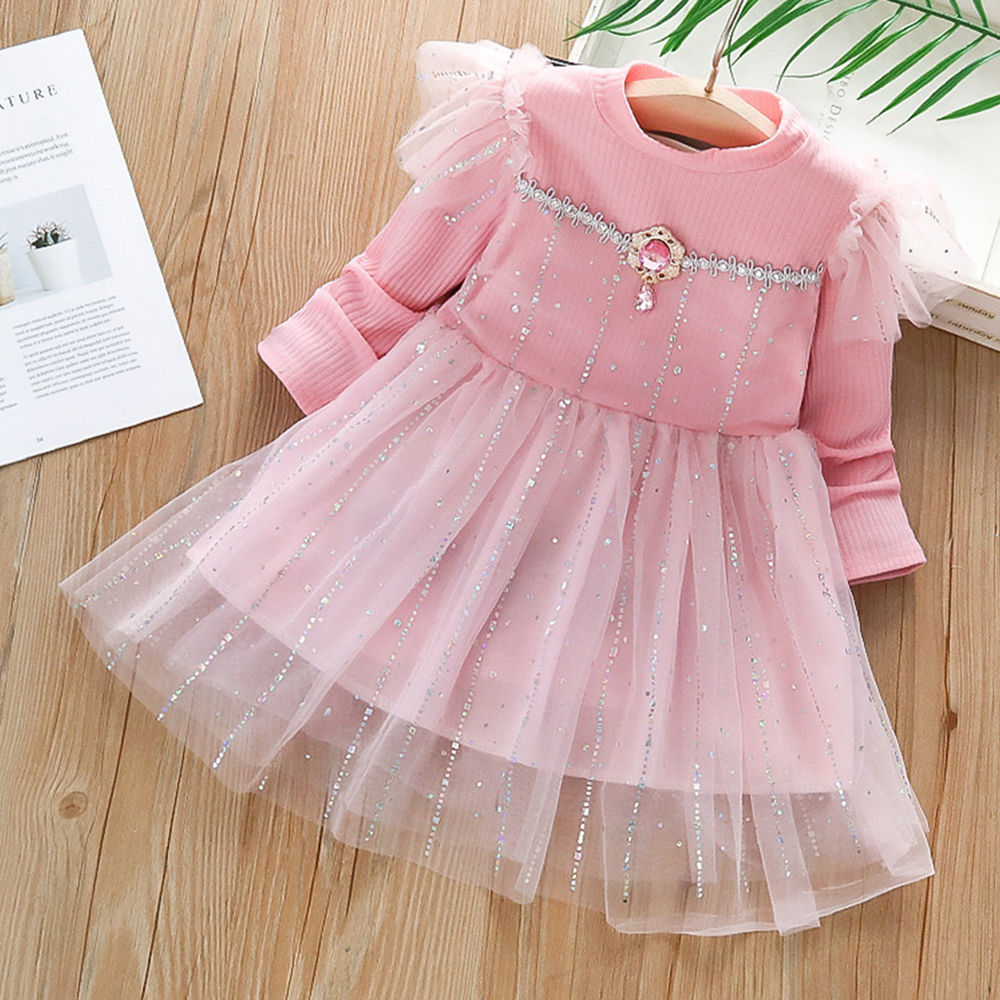 

features material 35 cotton and 65 polyester the actual product