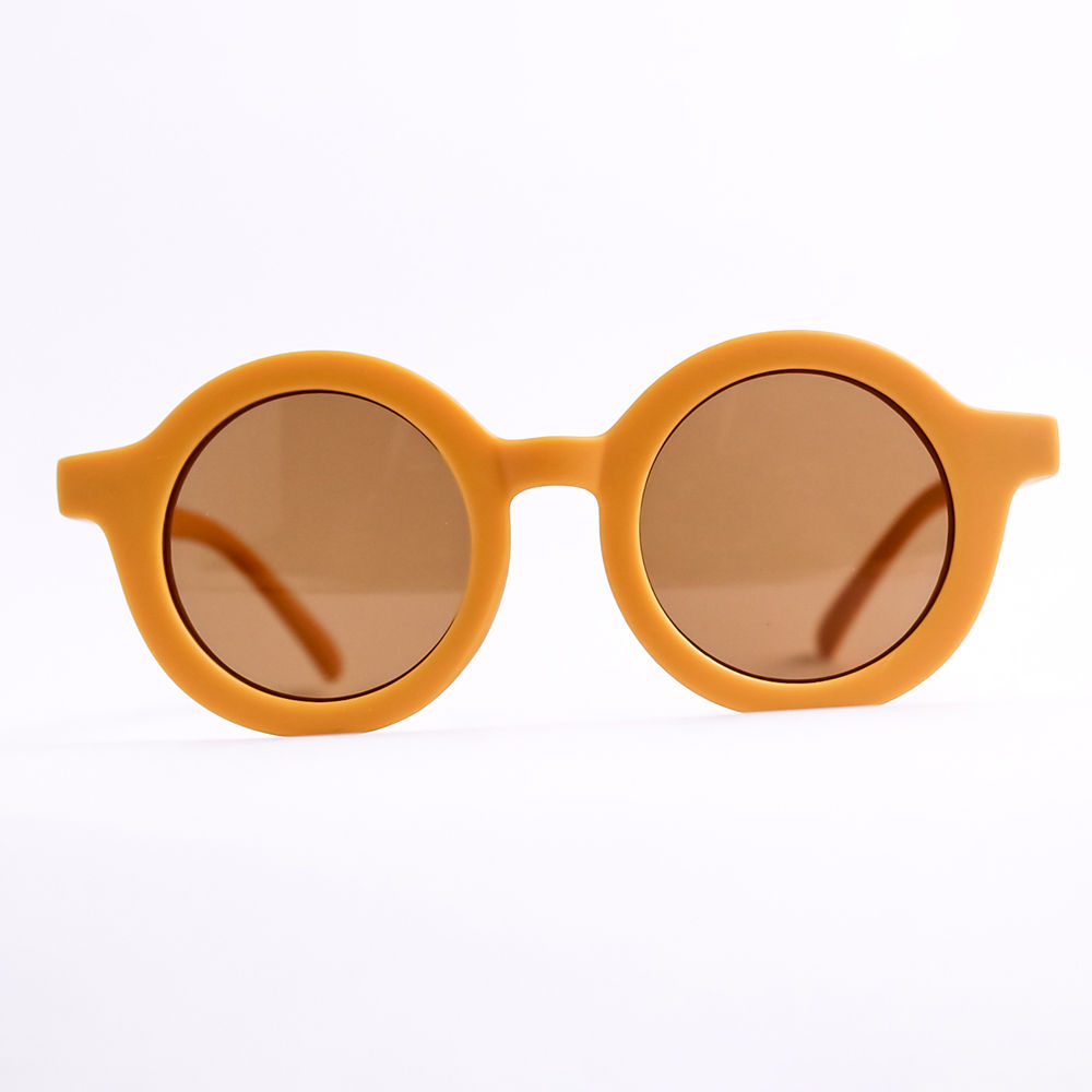 

round sunglass for kids lovingly made out of bpa free