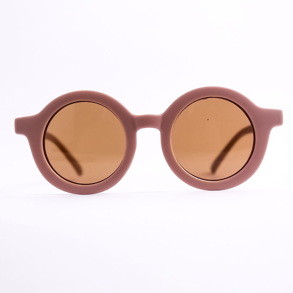 

round sunglass for kids lovingly made out of bpa free