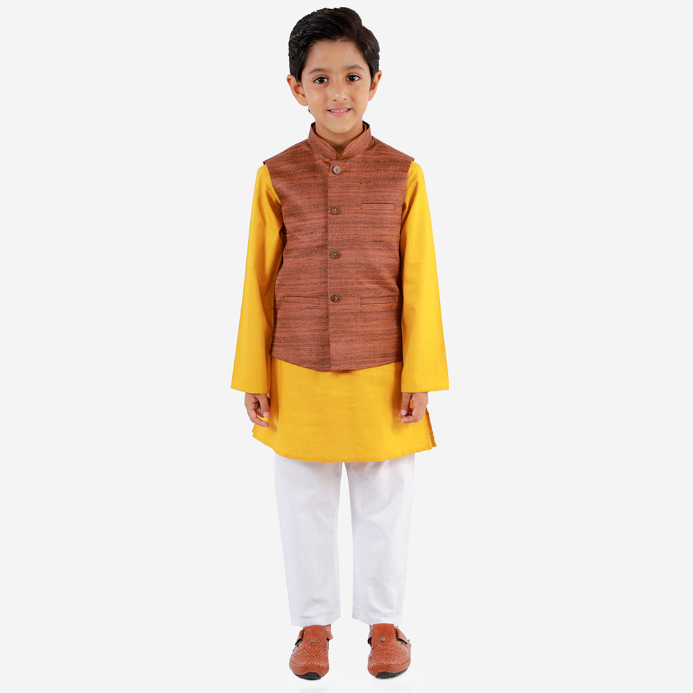 

features material silk the actual product may differ slightly in
