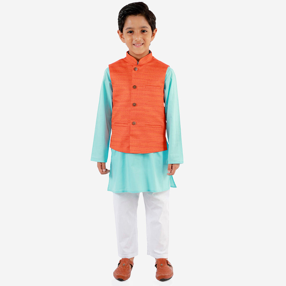 

features material silk the actual product may differ slightly in