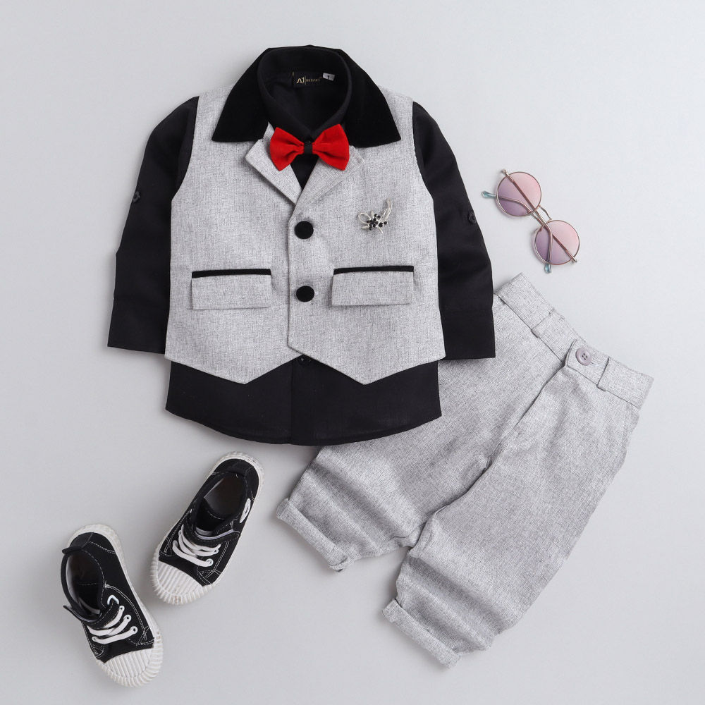 

features material cotton blend the actual product may differ slightly