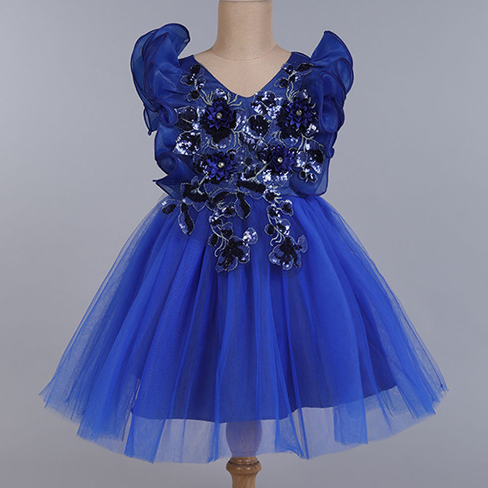 

features material 35 cotton and 65 polyester the actual product