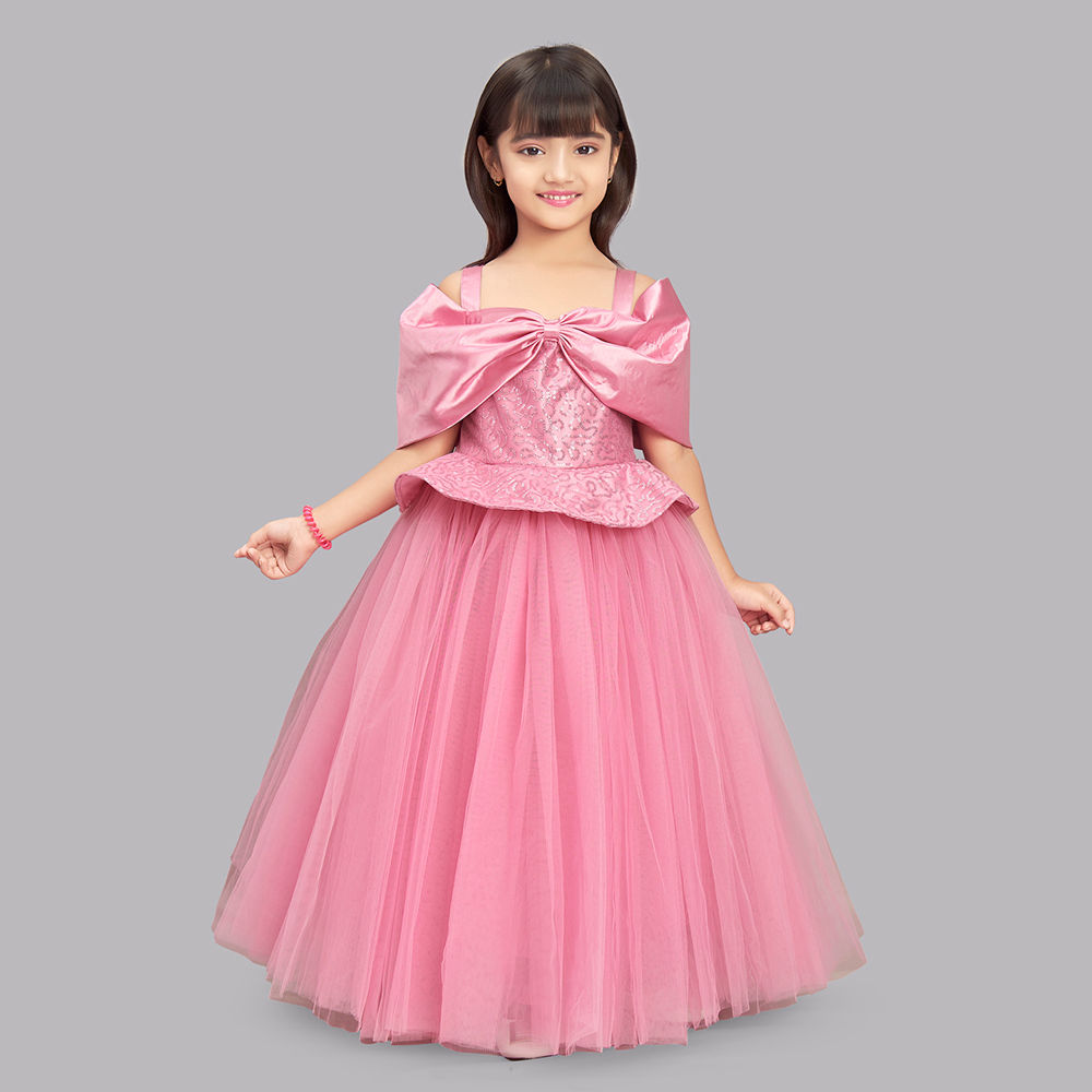 

features material polyester blend the actual product may differ slightly