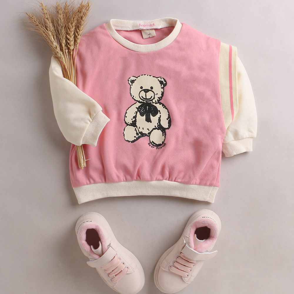 

features material 50 cotton and 50 polyester the actual product