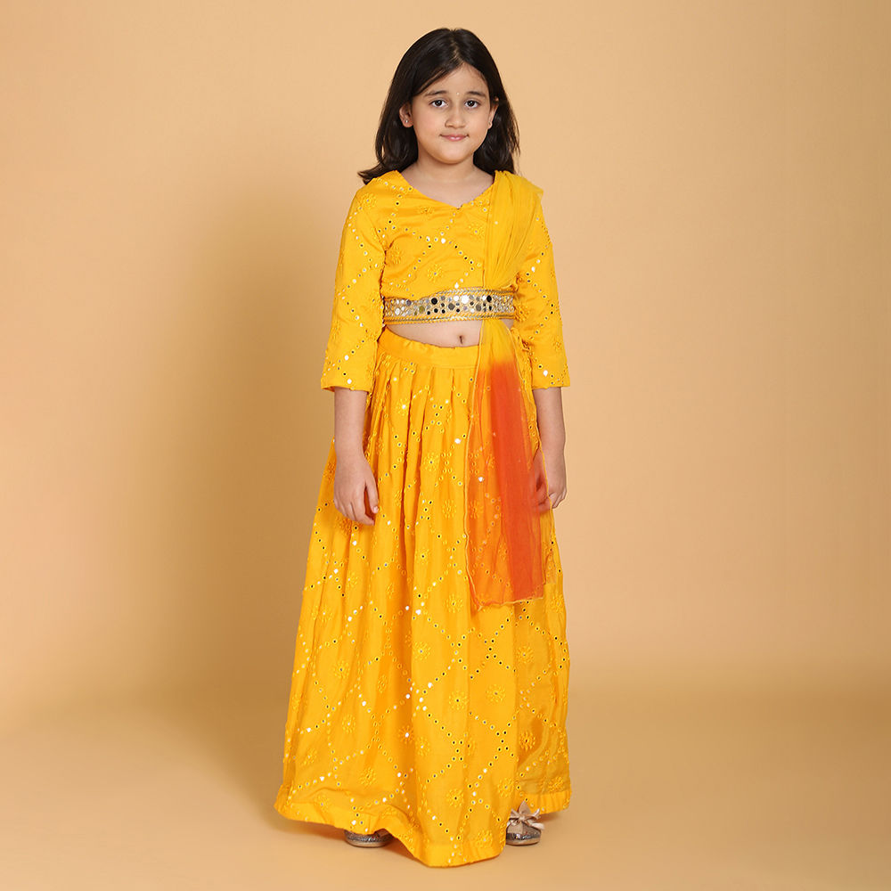 

features material cotton blend the actual product may differ slightly