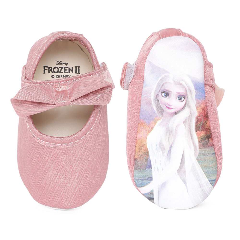 

features upper material fabric sole material fabric the actual product