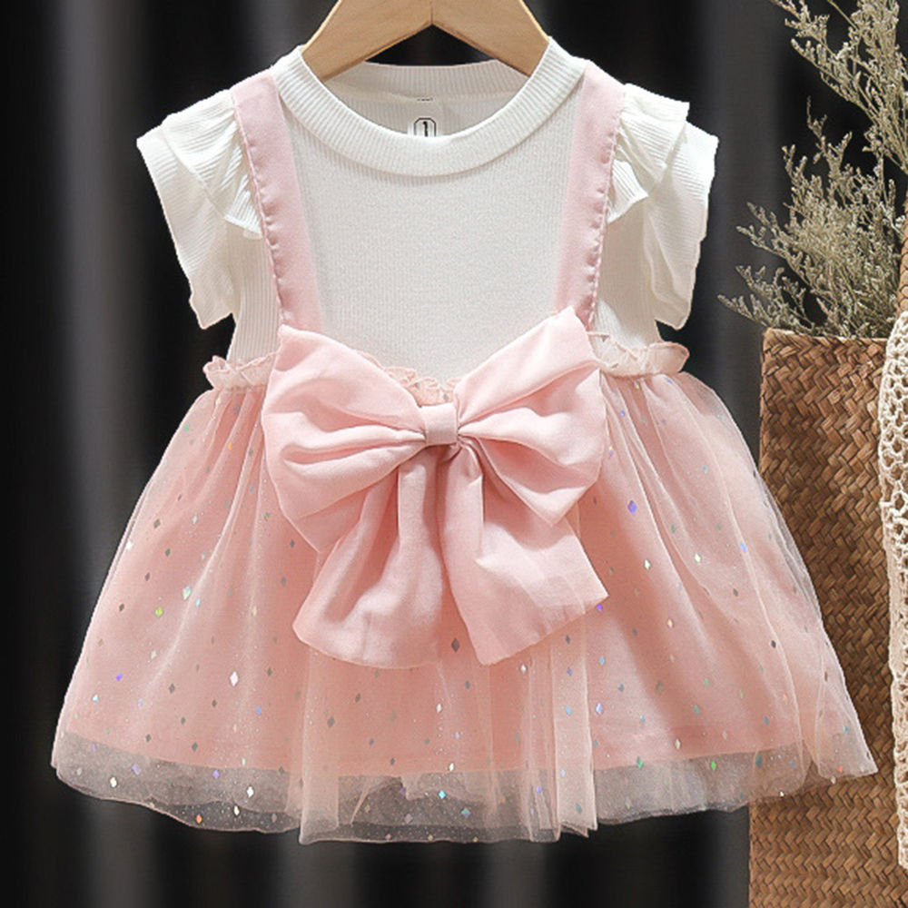 

features material 100 polyester the actual product may differ slightly