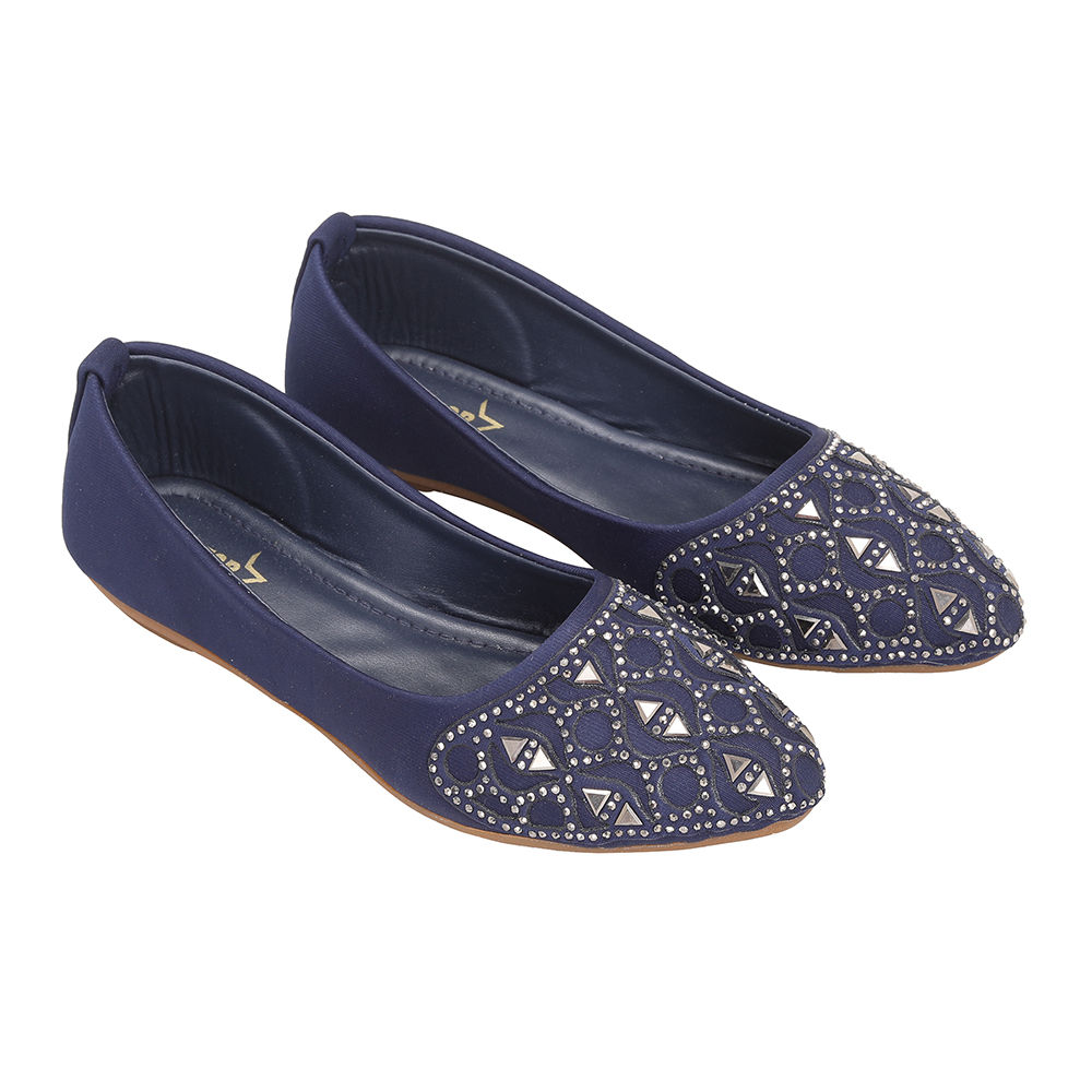 

features upper material 100 pu sole material 100 tpr the