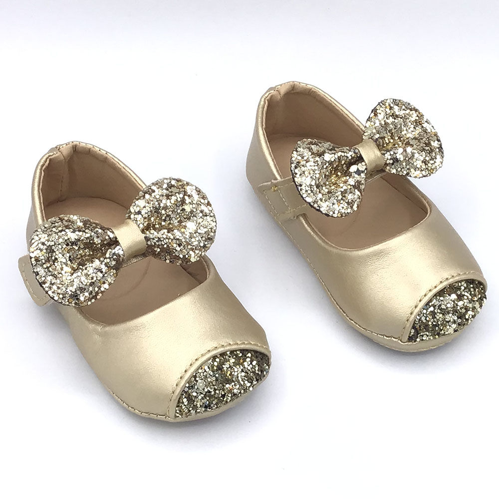 

features outer sole synthetic leather the actual product may differ