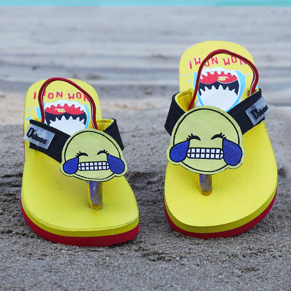 

features upper material 100 pvc sole material 100 pvc the