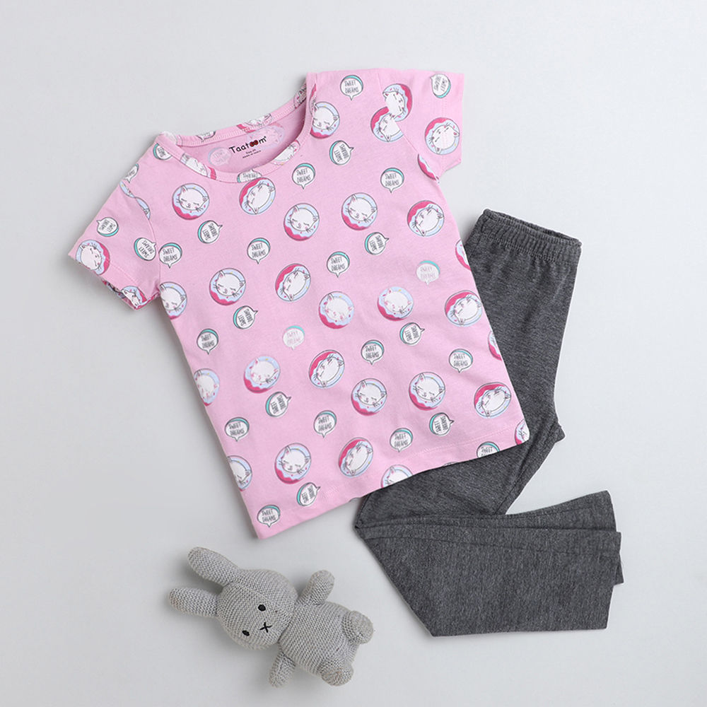 

features material 100 polyester the actual product may differ slightly