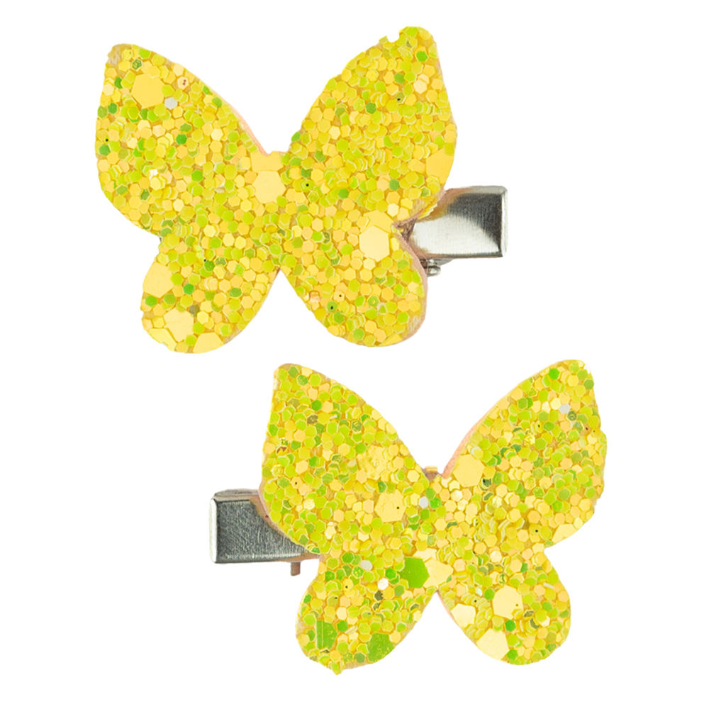 

dress your little girl in this lovely accessories and make