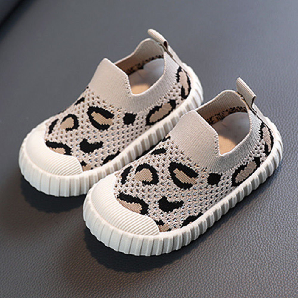 

features upper material 95 tpr 5 mesh sole material 95