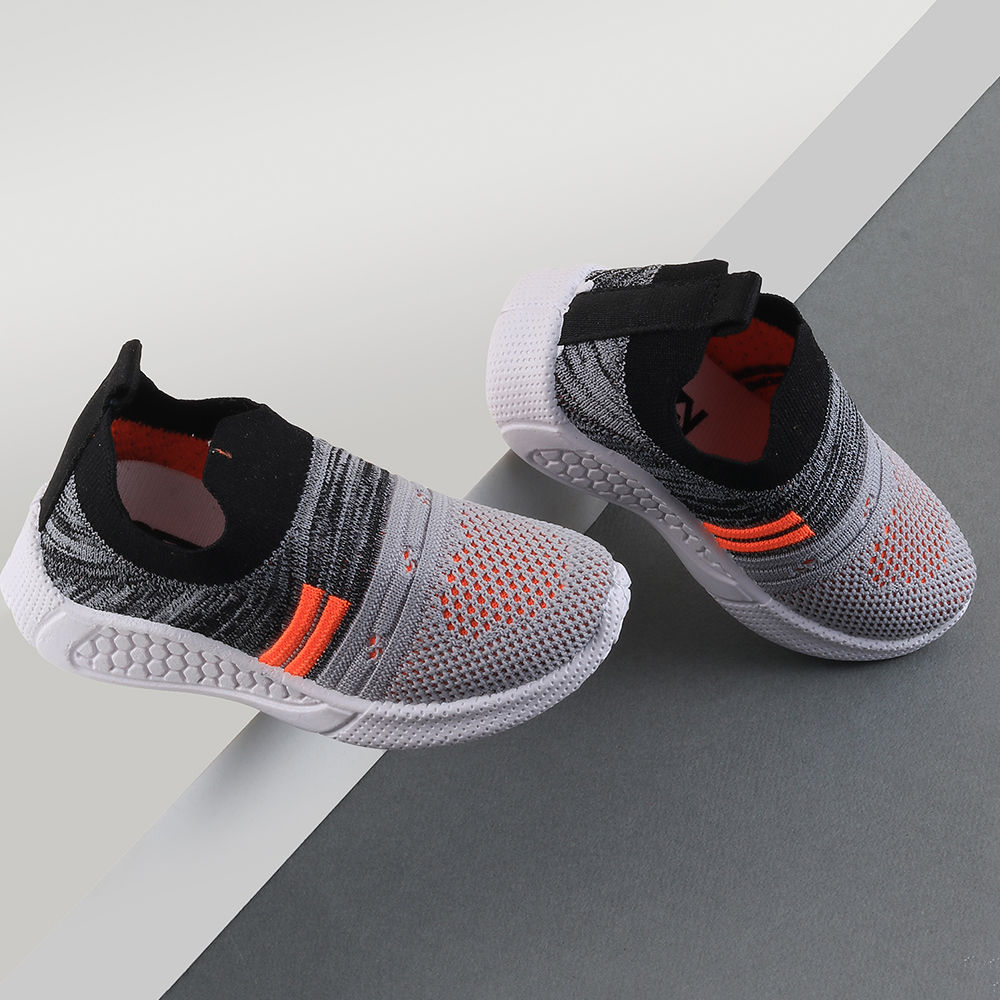 

footfun has comfortable and stylish kids footwear available in a