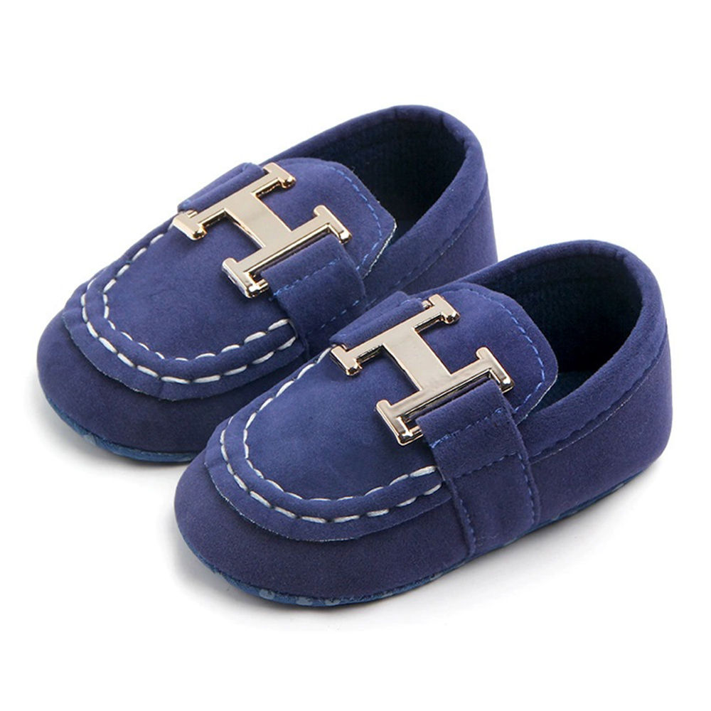 

features material cloth the actual product may differ slightly from
