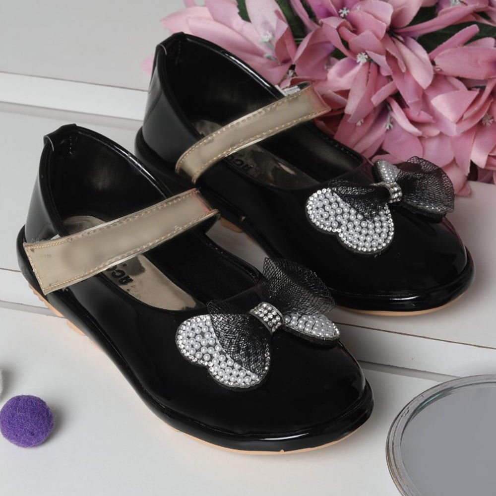 

features upper material 100 pu sole material 100 tpr the