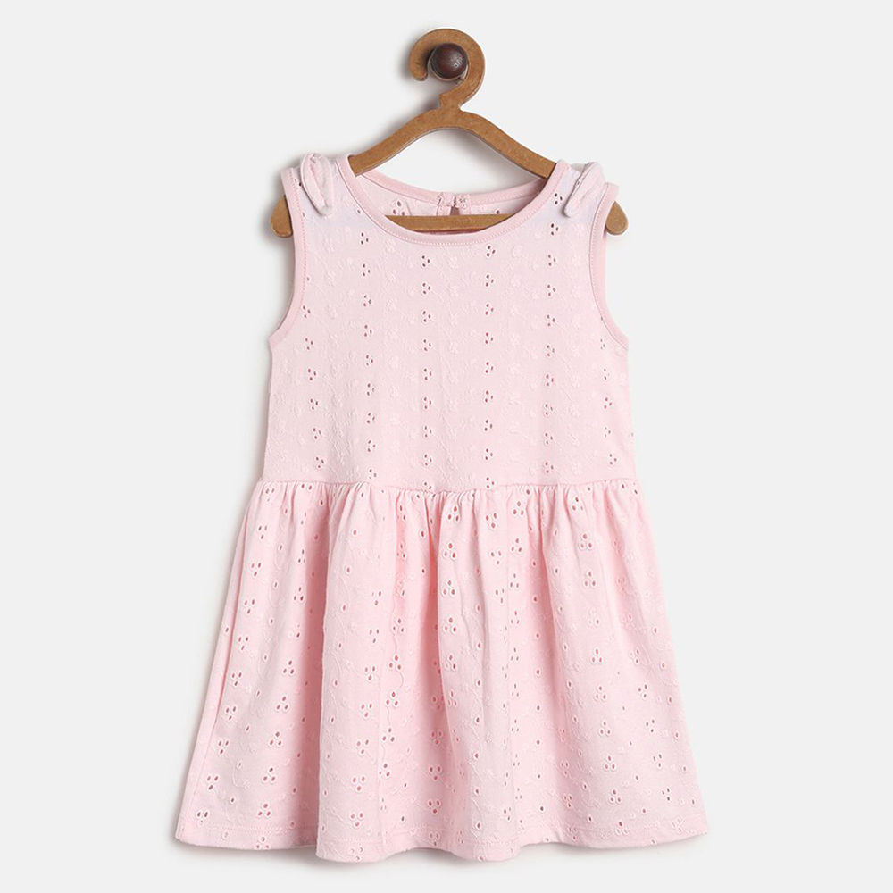 

features material 100 cotton the actual product may differ slightly