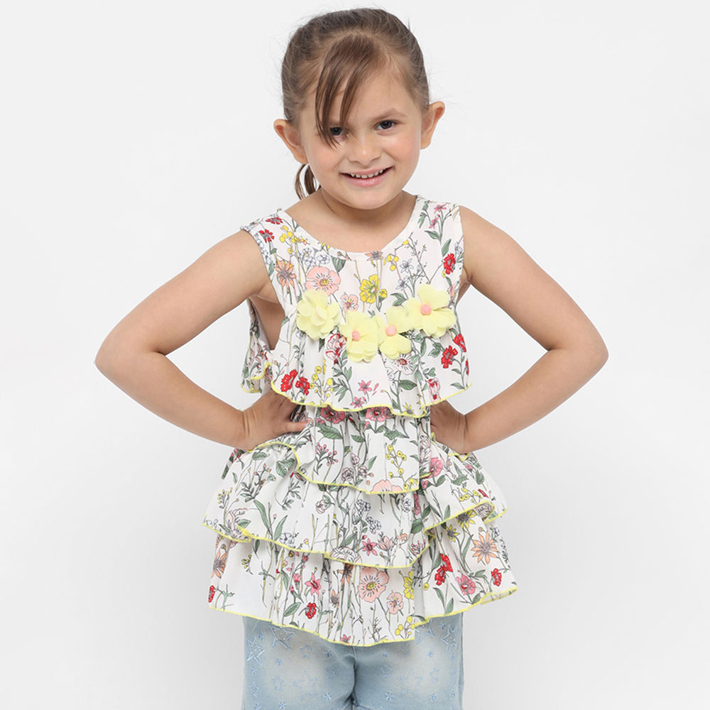 

features material 100 polyester the actual product may differ slightly