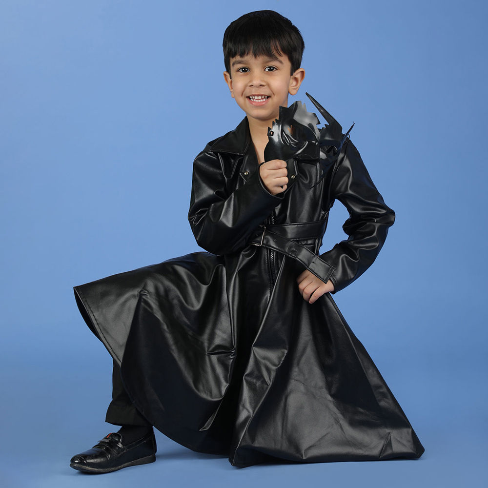 

here’s a costume with a bit of style and character