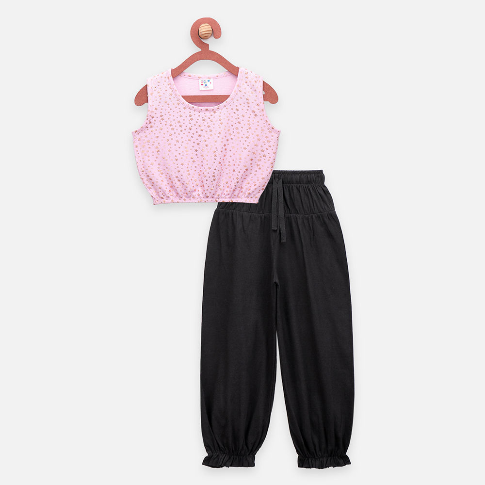 

features upper material 100 cotton bottom material 100 cotton the