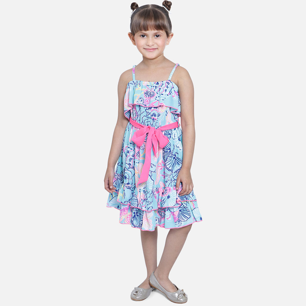 

features material 100 polyester the actual product may differ slightly