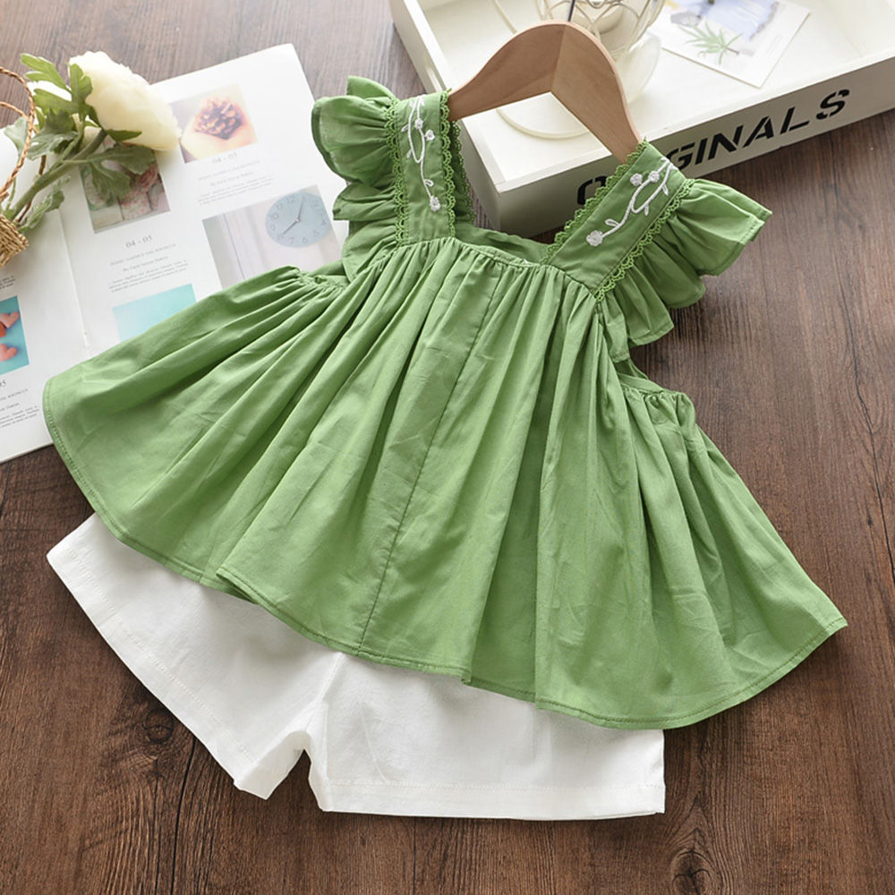 

features top material 100 polyester bottom material 100 polyester fit