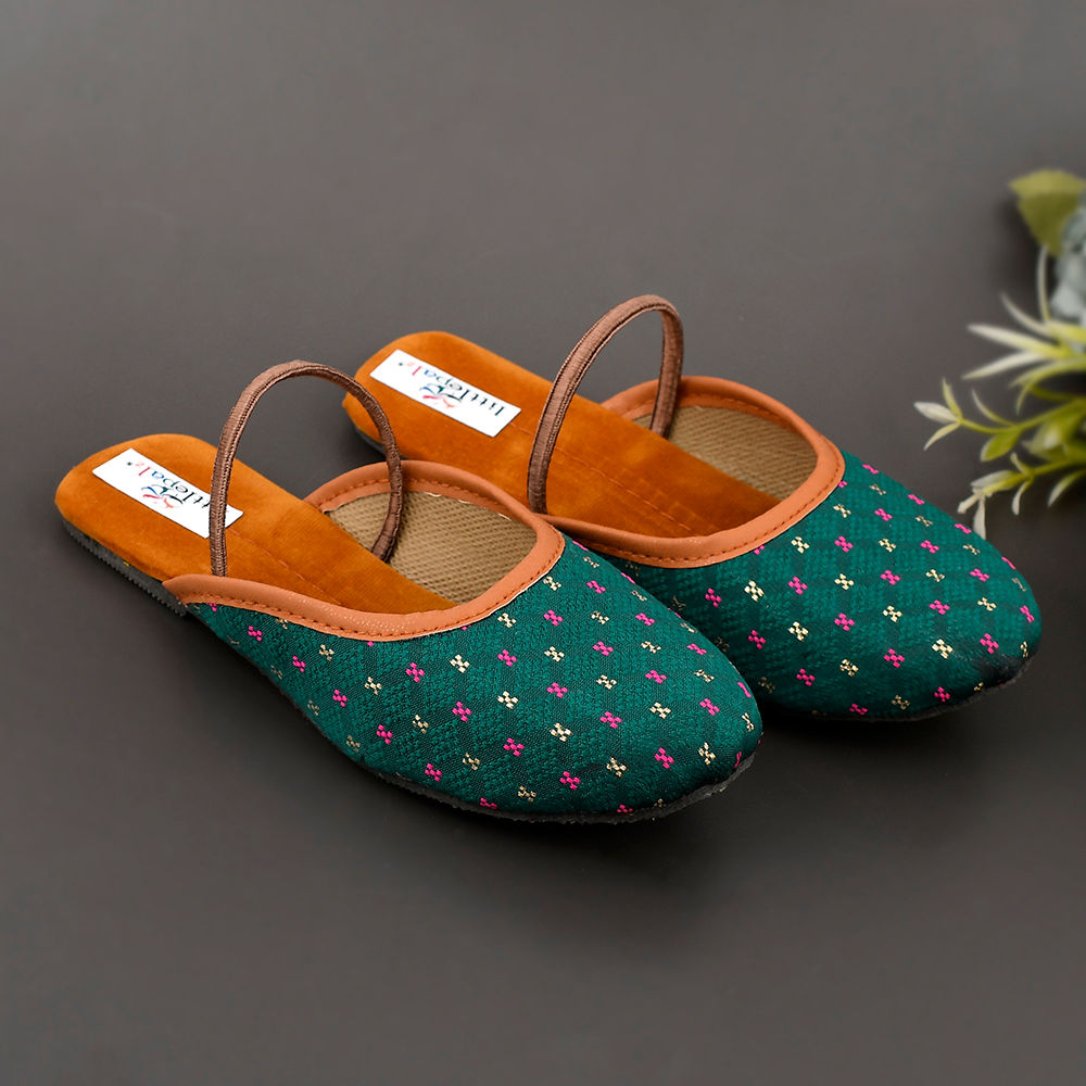 

features material cottonfabric sole type rubber pu the actual product