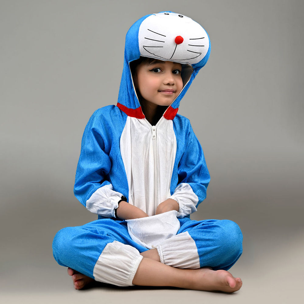 

here’s a costume with a bit of style and character