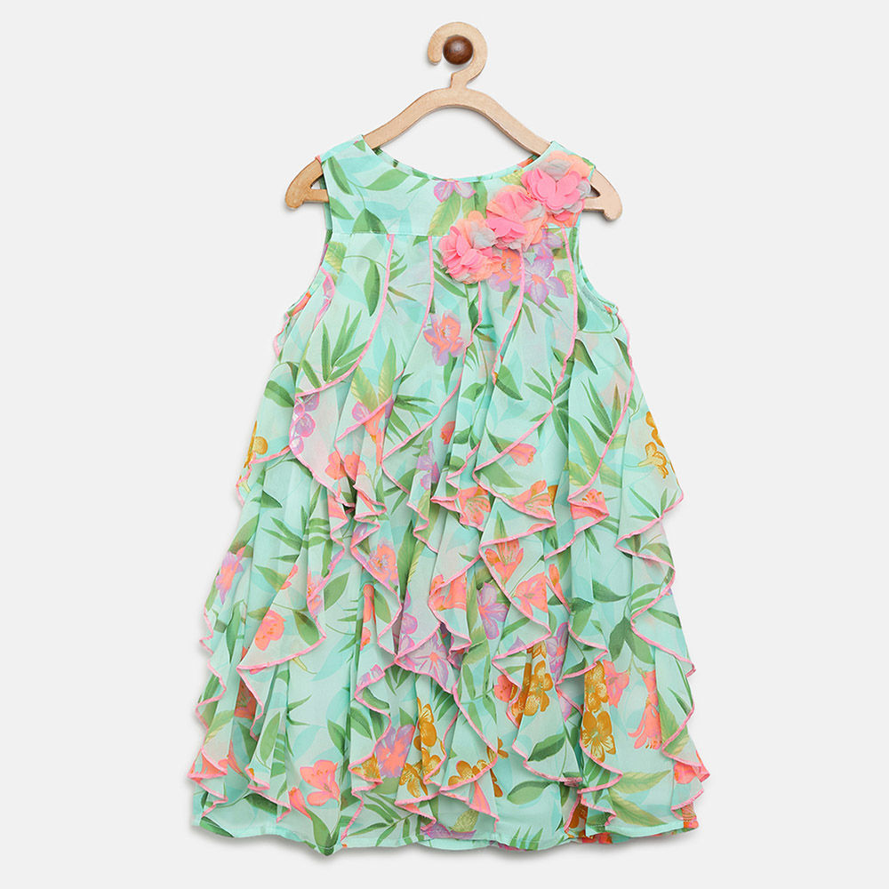 

features material 100 polyester the actual product may differ slightly