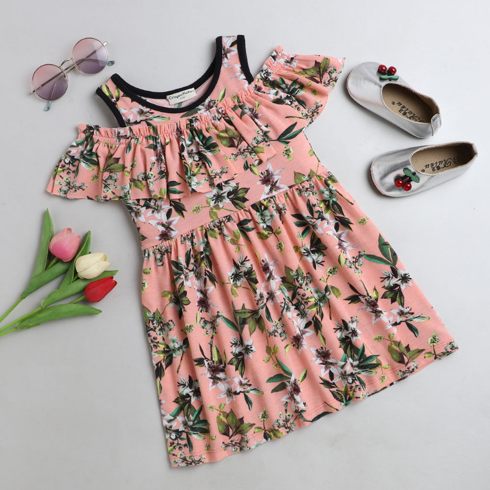 

features material polyester blend fit type slim the actual product