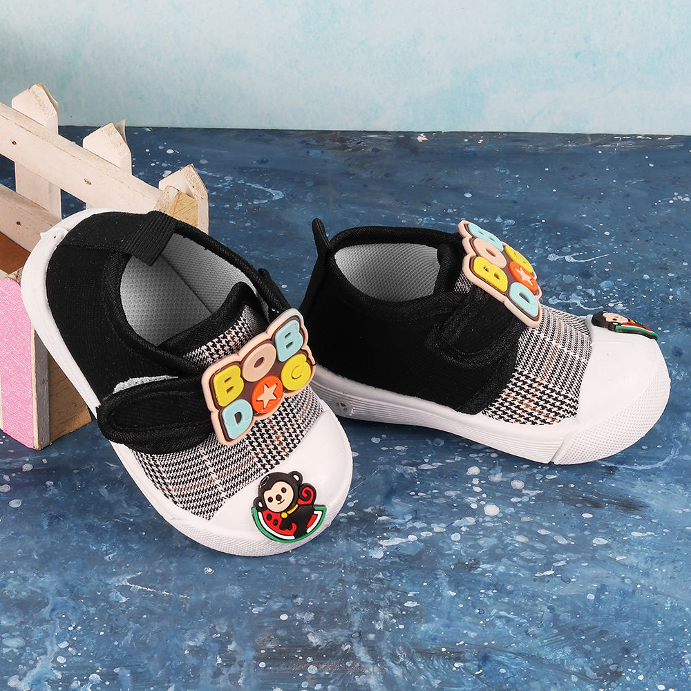 

features upper material 100 cotton sole material 100 padded the