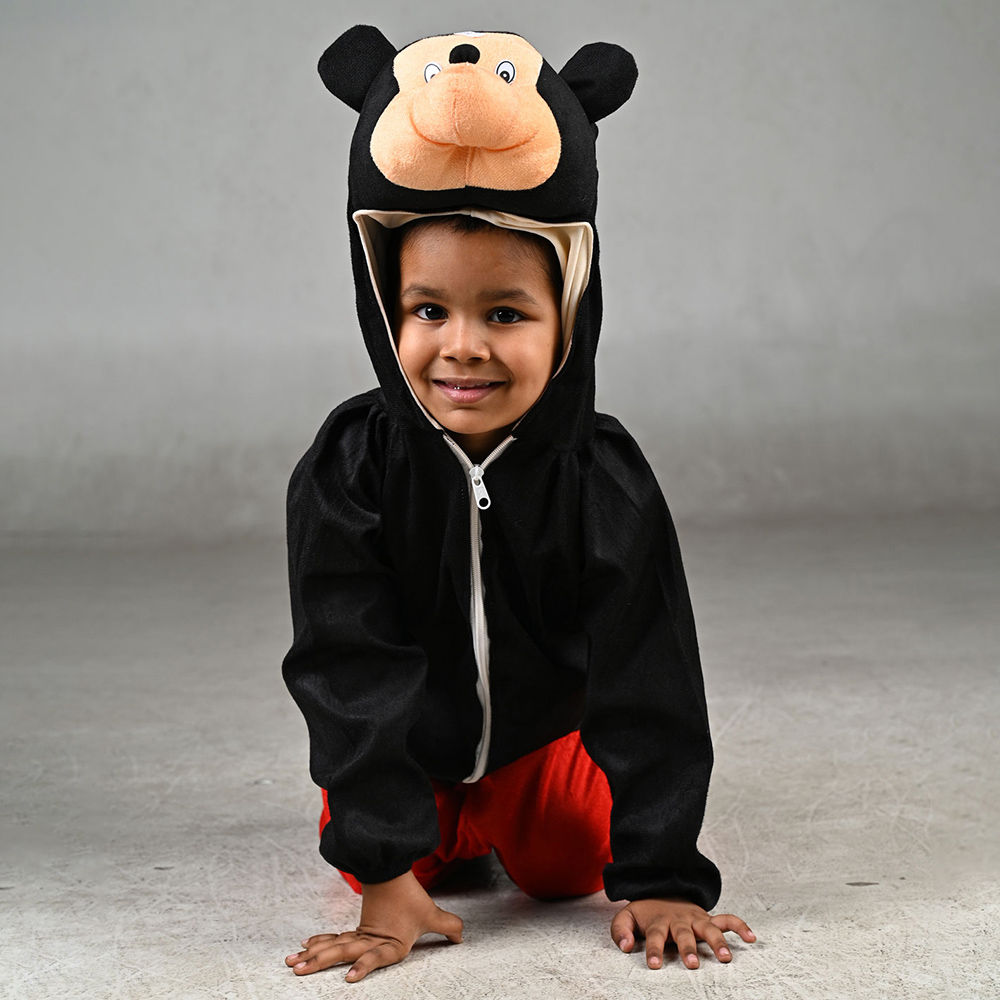 

here’s a costume with a bit of style and character