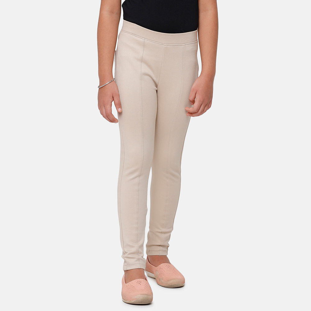 

features material 100 polyester the actual product may differ slightly