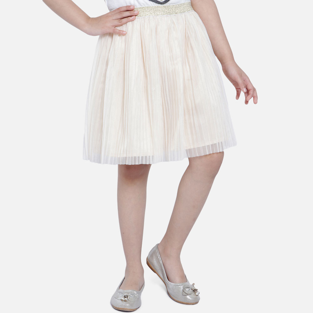 

features material 100 polyester the actual product may differ slightly