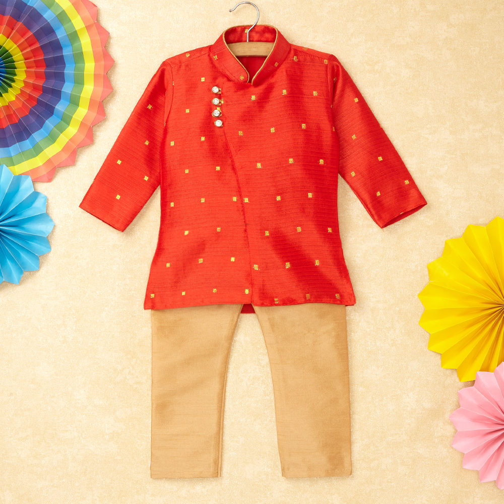 

features material silk the actual product may differ slightly in