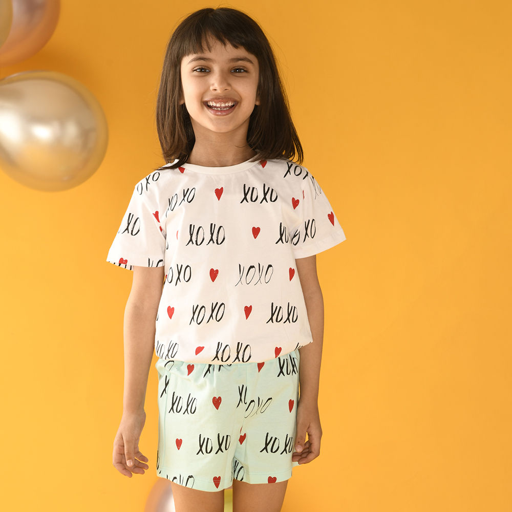 

features material 100 cotton the actual product may differ slightly