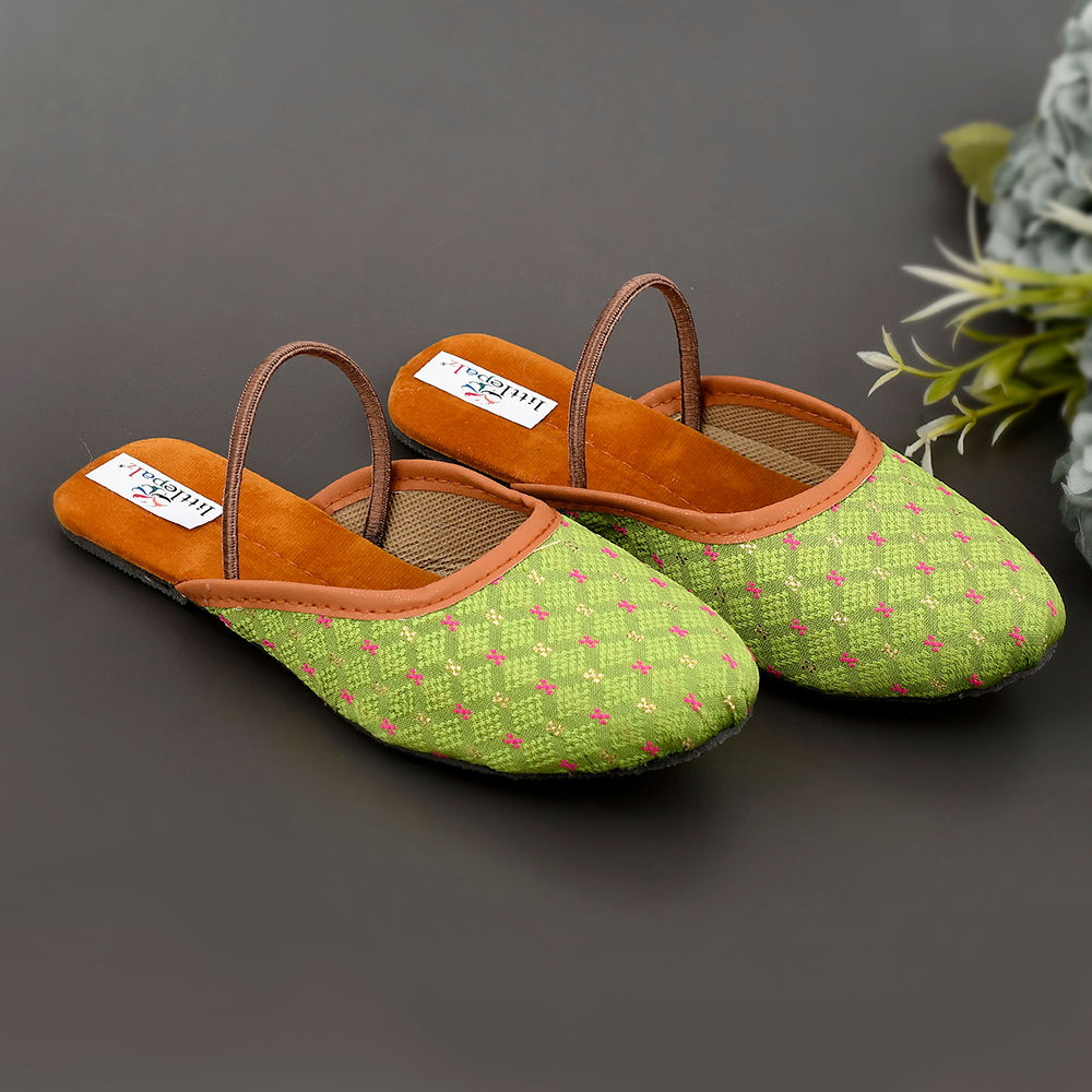 

features material cottonfabric sole type rubber pu the actual product
